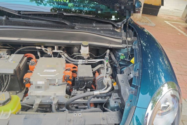 Used ORA Good Cat GT 2024 Mulan Edition 401 km Range Luxury Version 126 kW Engine Bay Left