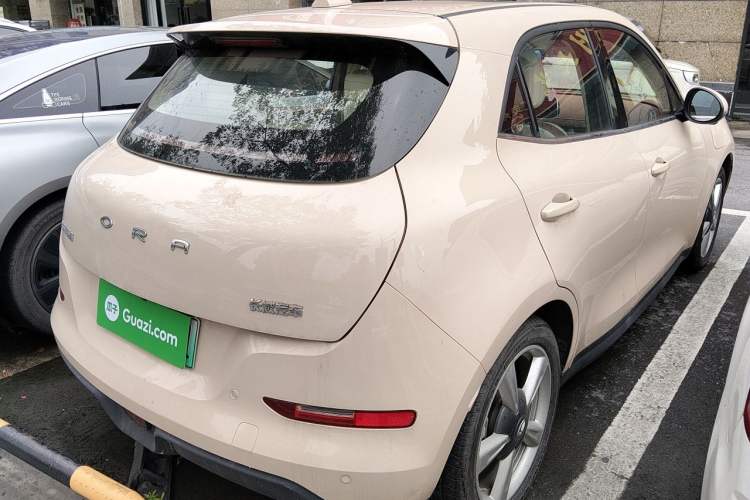 Used ORA Good Cat GT 2024 Mulan Edition 401 km Range Prestige Version 135 kW Rear Right 45 Deg
