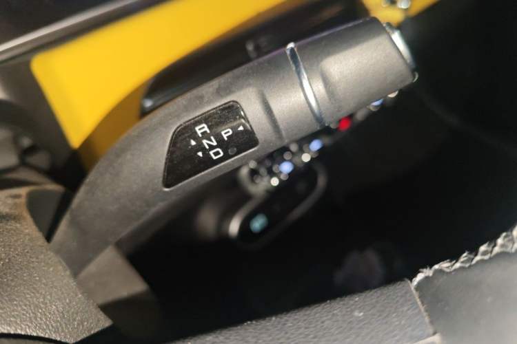 Used ORA Good Cat GT 2024 Mulan Edition 401 km Range Luxury Version 126 kW Gear Lever