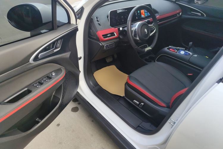 Used ORA Good Cat GT 2024 Revised Edition Mulan Version 401 km Luxury Grade Driver Seat