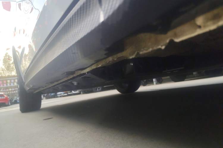 Used ORA Good Cat GT 2024 Revised Edition Mulan Version 401 km Luxury Grade Right Side Sill