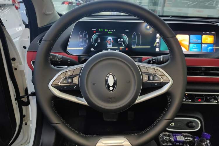 Used ORA Good Cat GT 2024 Revised Edition Mulan Version 401 km Luxury Grade Steering Wheel