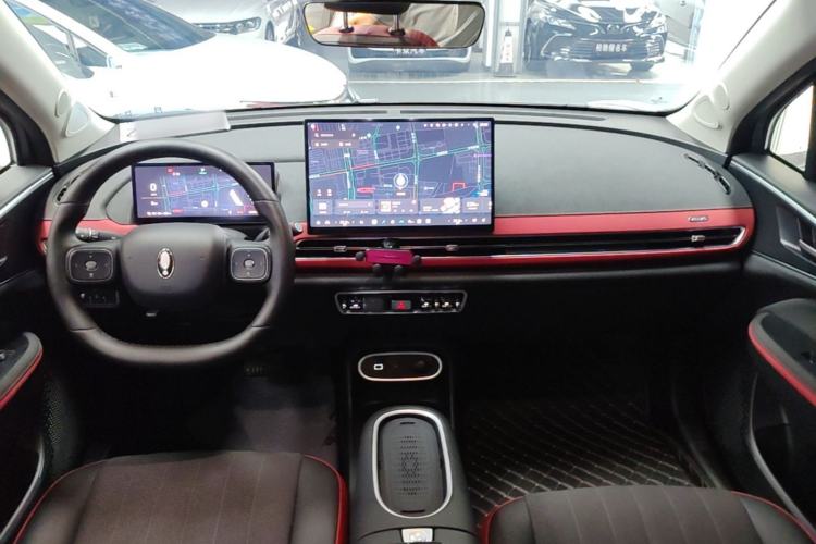 Used ORA Good Cat GT 2025 Model, Mulan Edition, 430km Luxury Version Center Console