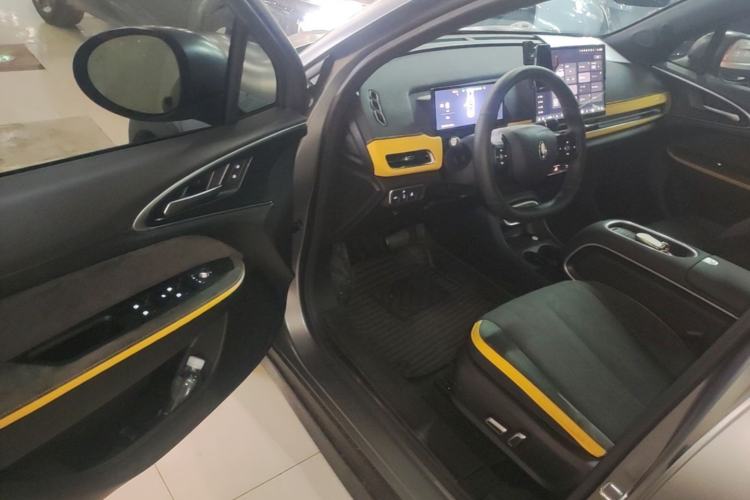 Used ORA Good Cat GT 2025 Model, Mulan Edition, 430km Prestige Version Driver Seat