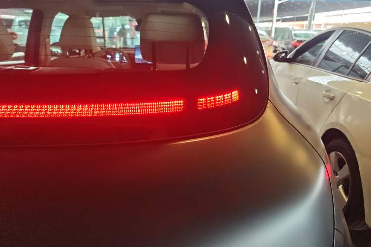 Used ORA Good Cat GT 2025 Model, Mulan Edition, 430km Prestige Version Exterior 2