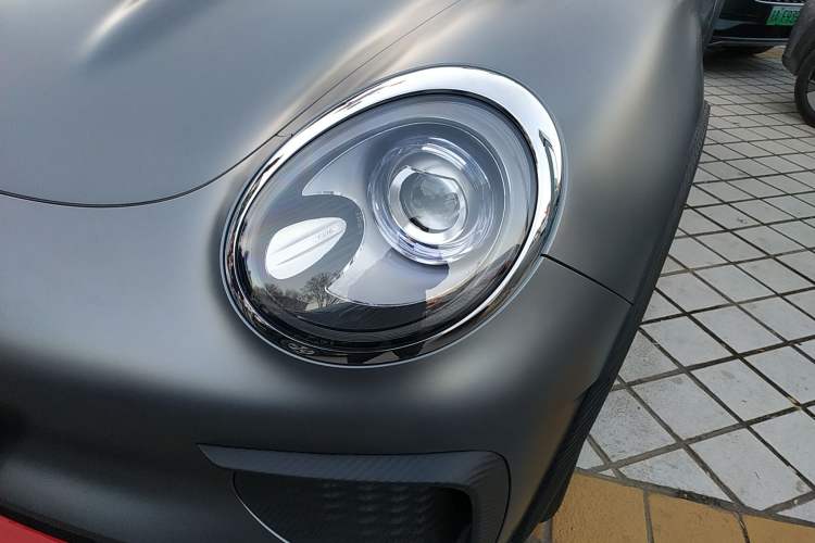 Used ORA Good Cat GT 2025 Model, Mulan Edition, 430km Luxury Version Left Front Headlight
