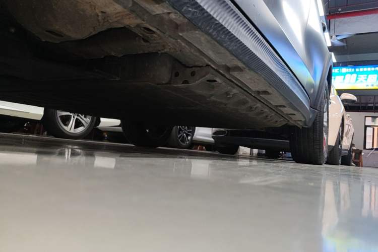 Used ORA Good Cat GT 2025 Model, Mulan Edition, 430km Luxury Version Left Side Sill