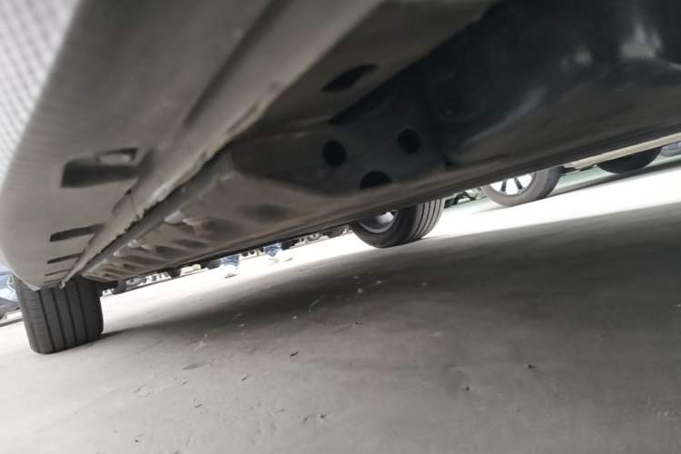 Used ORA Good Cat GT 2025 Model, Mulan Edition, 430km Prestige Version Left Side Sill