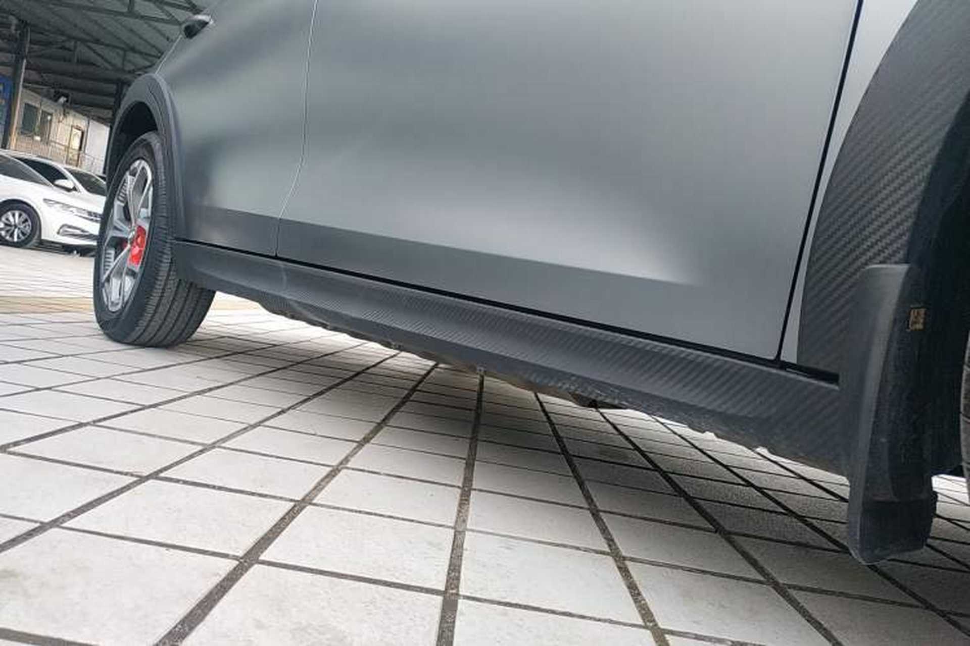Used ORA Good Cat GT 2025 Model, Mulan Edition, 430km Luxury Version Right Side Sill