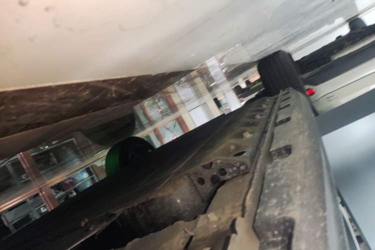Used ORA Good Cat GT 2025 Model, Mulan Edition, 430km Prestige Version Right Side Sill