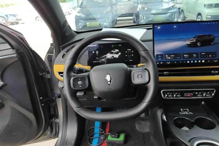 Used ORA Good Cat GT 2025 Model, Mulan Edition, 430km Prestige Version Steering Wheel