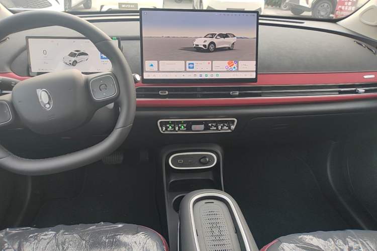 Used ORA Good Cat GT 2025 Model, Mulan Edition, 430km Luxury Version Audio And AC Panel