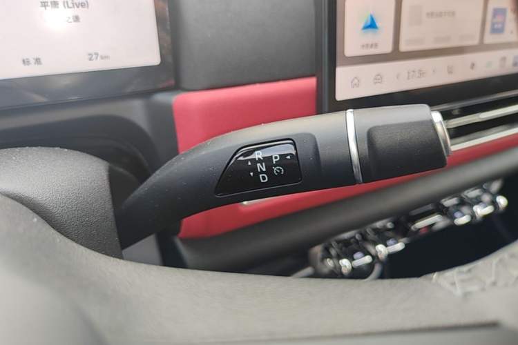 Used ORA Good Cat GT 2025 Model, Mulan Edition, 430km Luxury Version Gear Lever