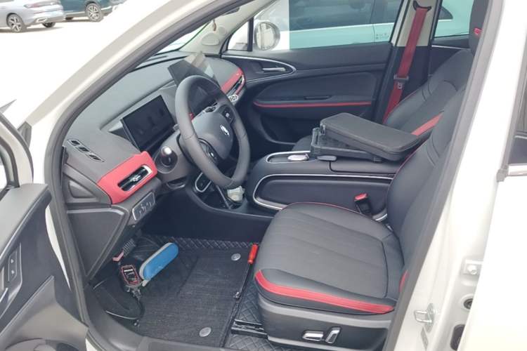 Used ORA Good Cat GT 2025 Model, Mulan Edition, 430km Luxury Version Left Front Seat