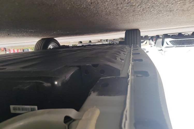 Used ORA Good Cat GT 2025 Model, Mulan Edition, 430km Luxury Version Left Side Sill