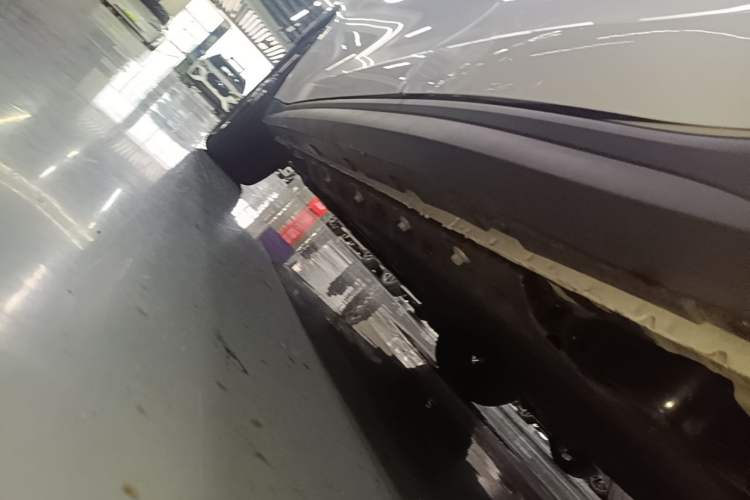 Used ORA Good Cat GT 2025 Model, Mulan Edition, 430km Luxury Version Left Side Sill