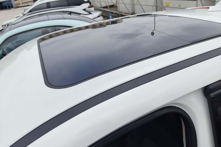 Used ORA Good Cat GT 2025 Model, Mulan Edition, 430km Luxury Version Roof