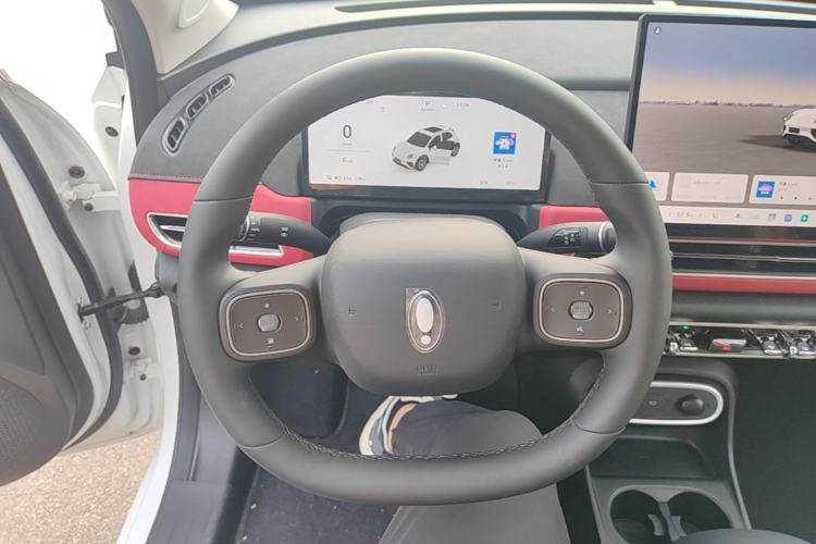 Used ORA Good Cat GT 2025 Model, Mulan Edition, 430km Luxury Version Steering Wheel