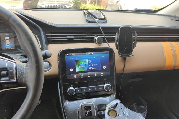 Used ORA iQ 2018 High-Range Version Smart Connectivity Model Audio And AC Panel