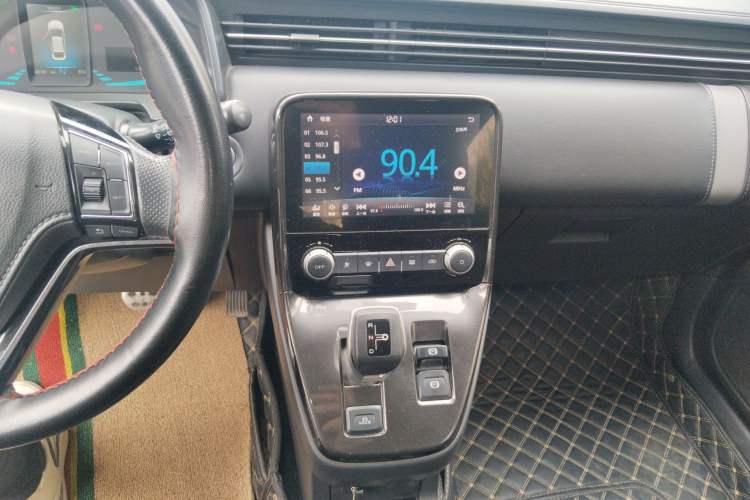 Used ORA iQ 2018 High-Range Version Smart Connectivity Model Audio And AC Panel