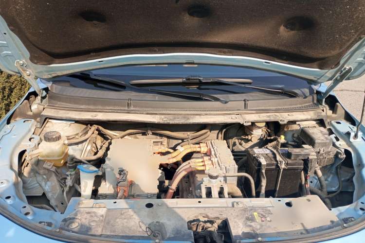 Used ORA iQ 2018 High-Range Version Smart Connectivity Model Engine Bay