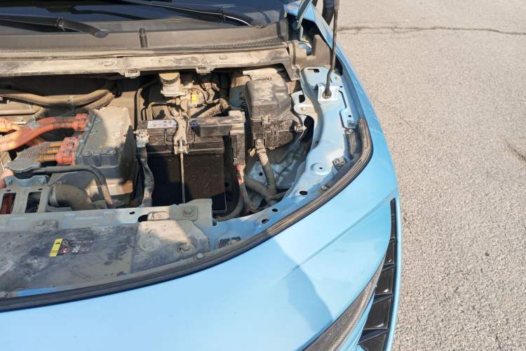 Used ORA iQ 2018 High-Range Version Smart Connectivity Model Engine Bay Left