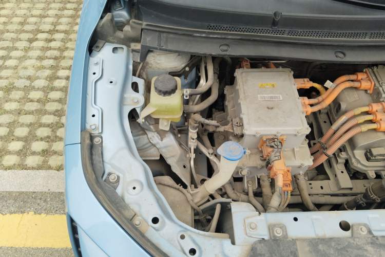 Used ORA iQ 2018 High-Range Version Smart Connectivity Model Engine Bay Right