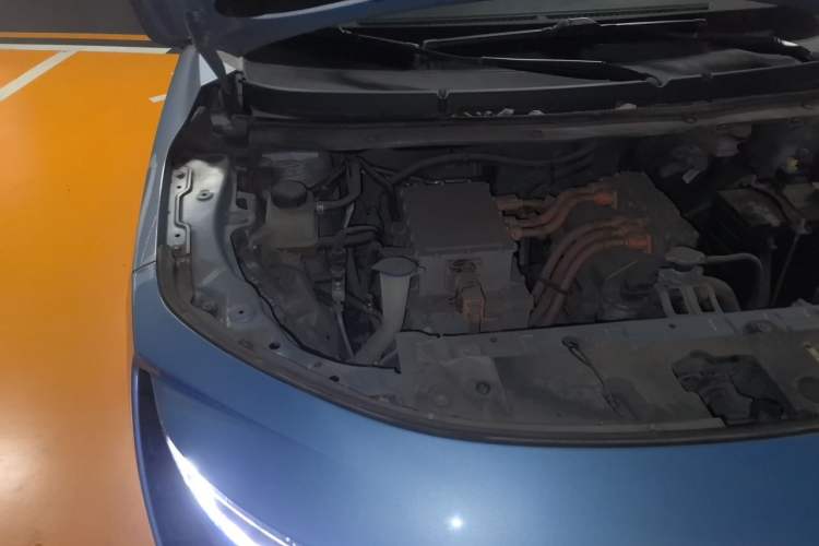 Used ORA iQ 2018 High-Range Version Smart Connectivity Model Engine Bay Right