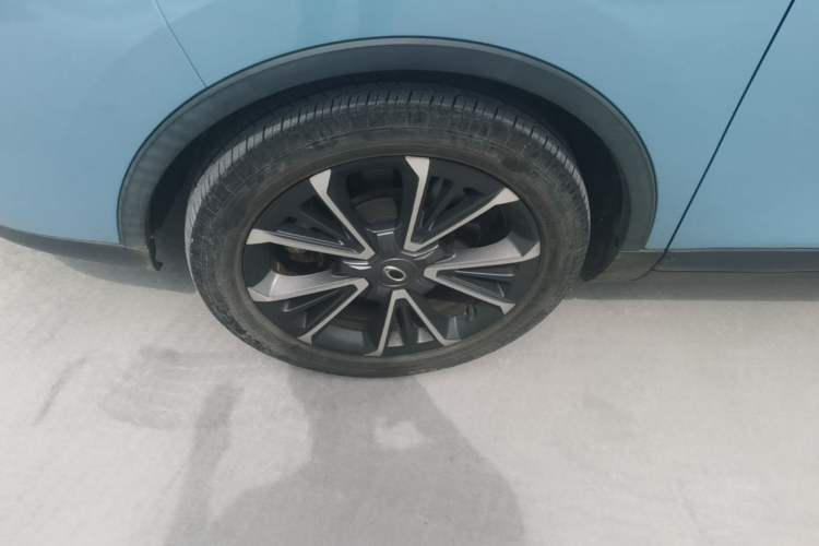 Used ORA iQ 2018 High-Range Version Smart Connectivity Model Left Front Wheel Hub