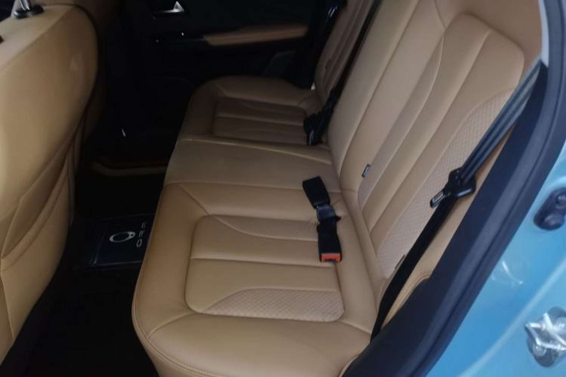 Used ORA iQ 2018 High-Range Version Smart Connectivity Model Left Rear Seat