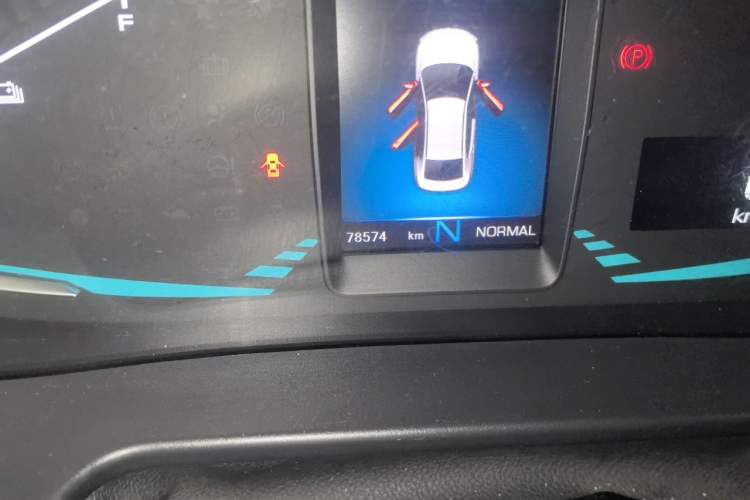 Used ORA iQ 2018 High-Range Version Smart Connectivity Model Odometer Close Up