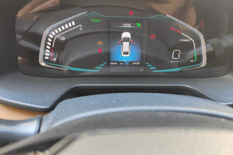 Used ORA iQ 2018 High-Range Version Smart Connectivity Model Odometer Close Up