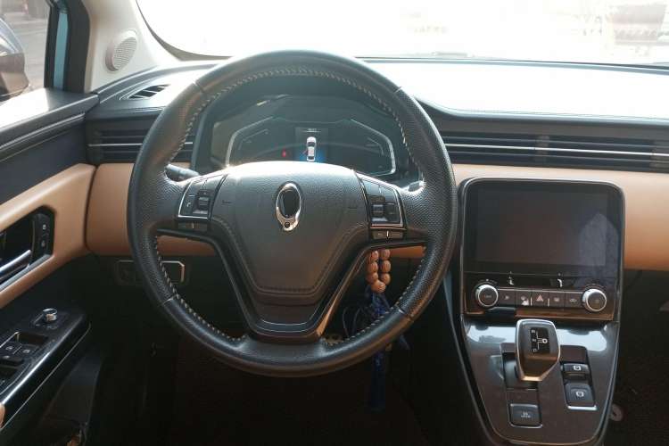 Used ORA iQ 2018 High-Range Version Smart Connectivity Model Steering Wheel