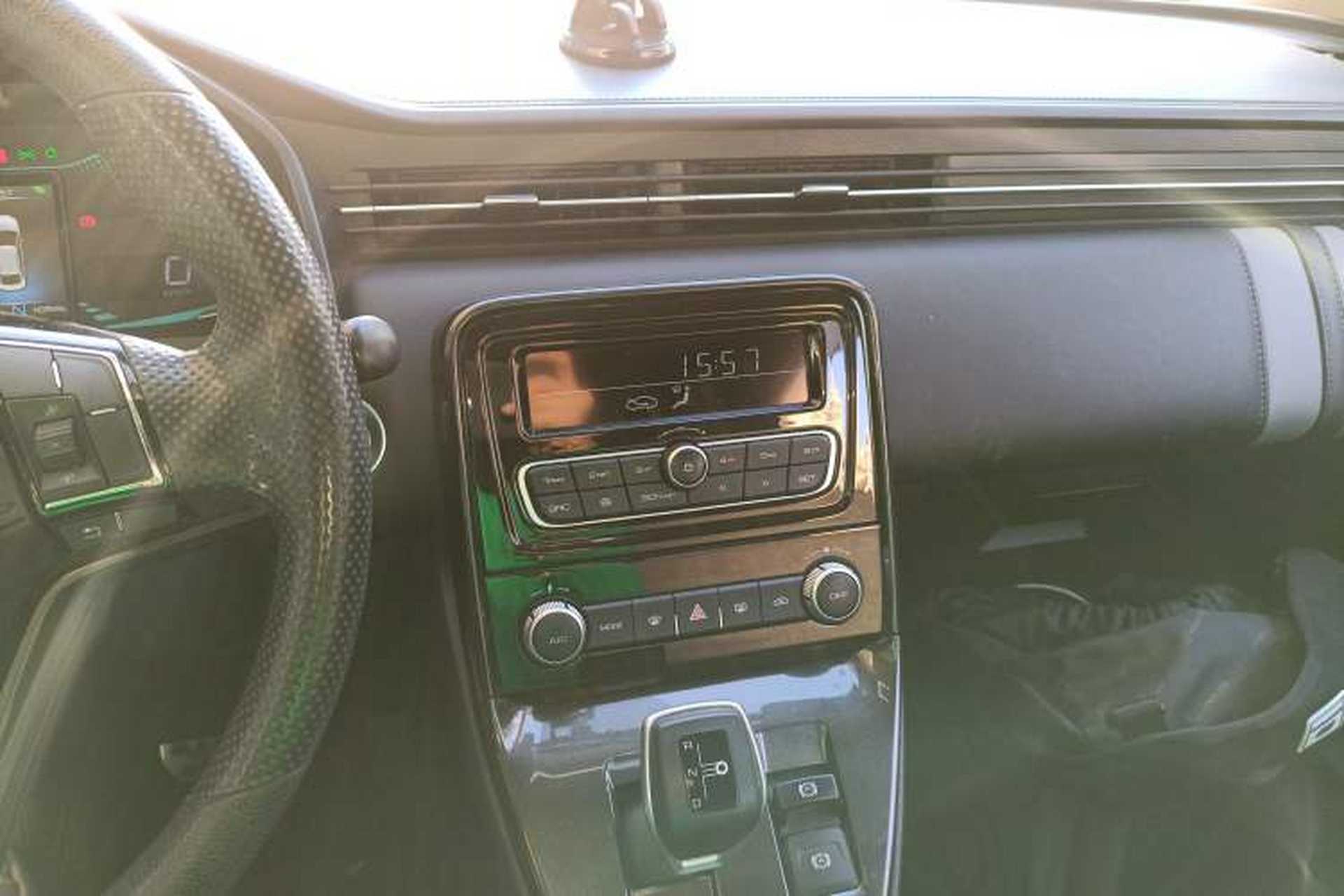 Used ORA iQ 2018 Ambitious Version Audio And AC Panel