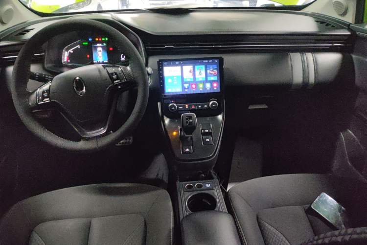 Used ORA iQ 2018 Ambitious Version Center Console