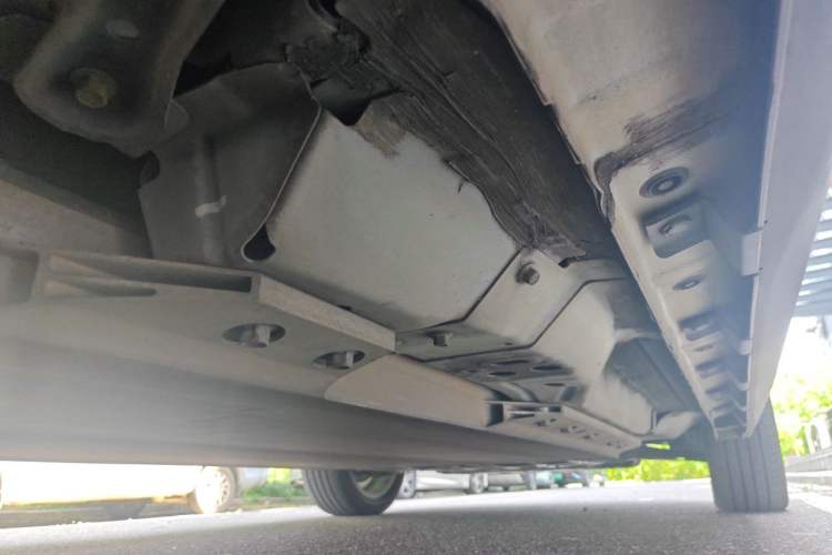 Used ORA iQ 2018 High-Range Version Smart Connectivity Model Chassis Rear Right