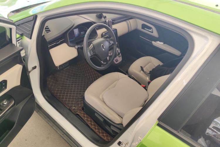 Used ORA iQ 2018 Smart Connectivity Model Driver Seat