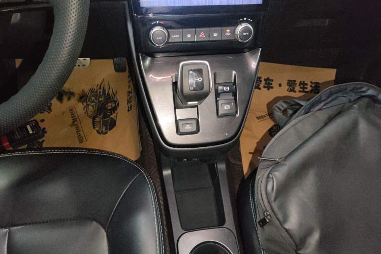 Used ORA iQ 2018 Ambitious Version Gear Lever