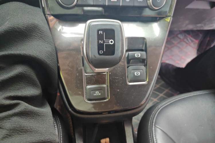 Used ORA iQ 2018 High-Range Version Smart Connectivity Model Gear Lever