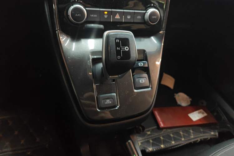 Used ORA iQ 2018 Ambitious Version Gear Lever
