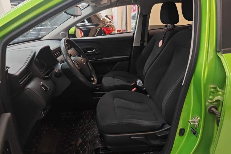 Used ORA iQ 2018 Ambitious Version Left Front Seat