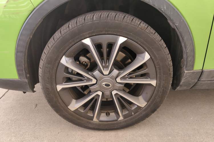 Used ORA iQ 2018 Smart Connectivity Model Left Front Wheel Hub