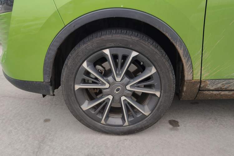 Used ORA iQ 2018 Ambitious Version Left Front Wheel Hub