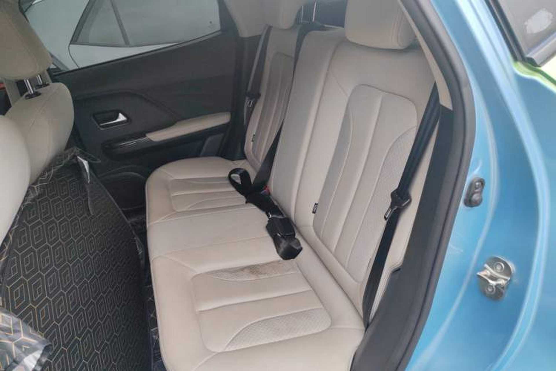 Used ORA iQ 2018 High-Range Version Smart Connectivity Model Left Rear Seat