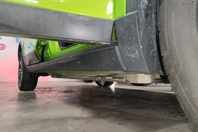 Used ORA iQ 2018 Ambitious Version Right Side Sill