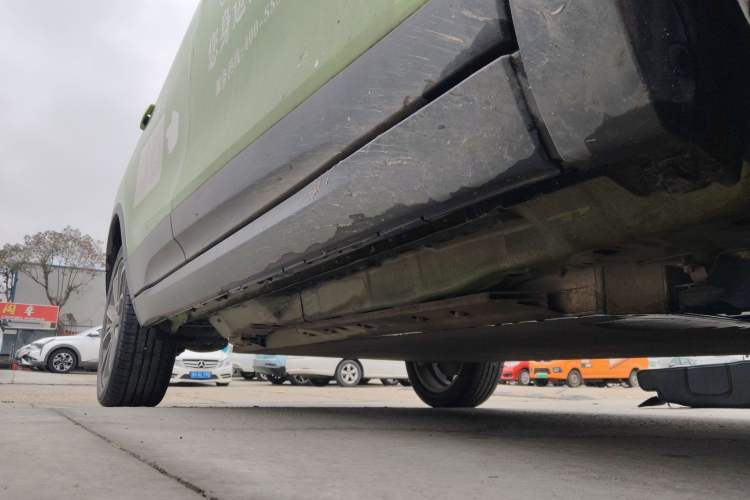 Used ORA iQ 2018 Ambitious Version Right Side Sill