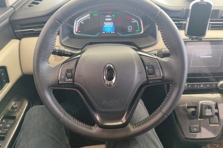 Used ORA iQ 2018 Smart Connectivity Model Steering Wheel