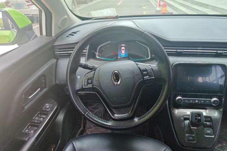 Used ORA iQ 2018 High-Range Version Smart Connectivity Model Steering Wheel
