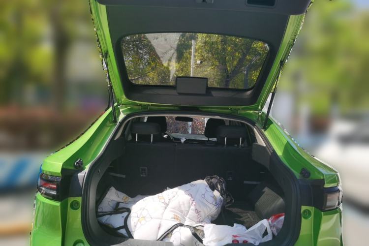 Used ORA iQ 2018 High-Range Model Ambitious Version Trunk
