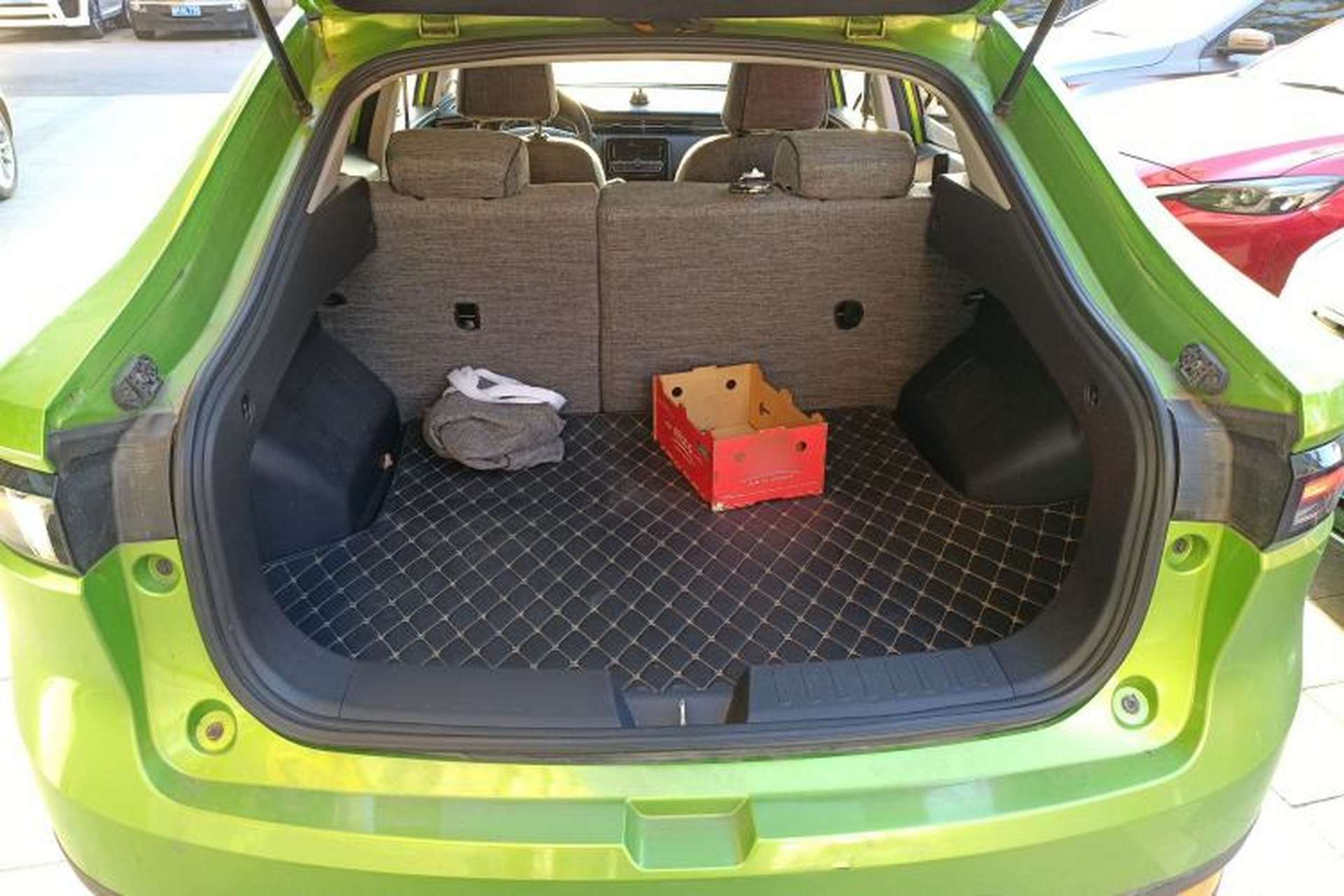 Used ORA iQ 2018 Ambitious Version Trunk